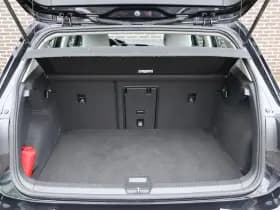Volkswagen Golf thumbnail 17