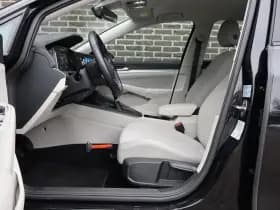 Volkswagen Golf thumbnail 19