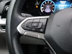 Volkswagen Golf thumbnail 22