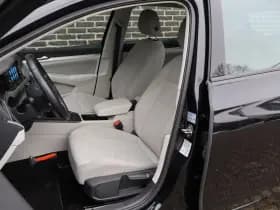 Volkswagen Golf thumbnail 4