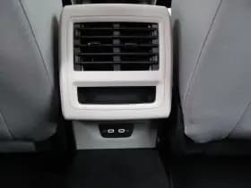 Volkswagen Golf thumbnail 32
