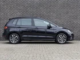 Volkswagen Golf thumbnail 3