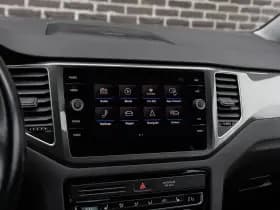 Volkswagen Golf thumbnail 39