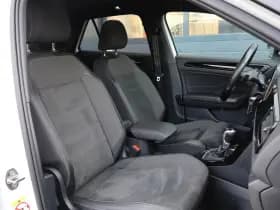 Volkswagen T-Roc thumbnail 16