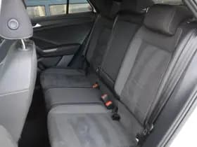 Volkswagen T-Roc thumbnail 44