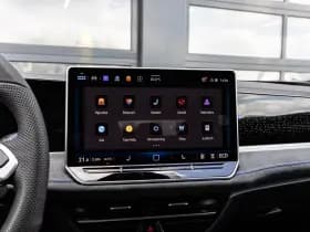 Volkswagen Passat thumbnail 41