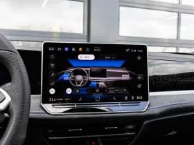 Volkswagen Passat thumbnail 42