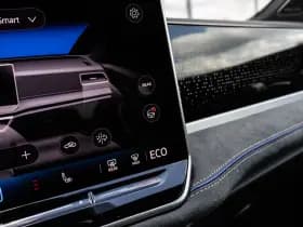 Volkswagen Passat thumbnail 43