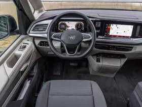 Volkswagen Multivan thumbnail 26