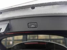 Audi Q4 e-tron thumbnail 16