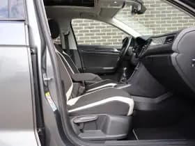 Volkswagen T-Roc thumbnail 31
