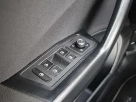 Volkswagen T-Roc thumbnail 36