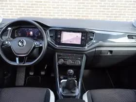 Volkswagen T-Roc thumbnail 5