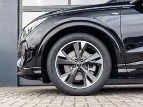 Audi Q4 e-tron thumbnail 12