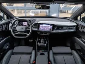 Audi Q4 e-tron thumbnail 5