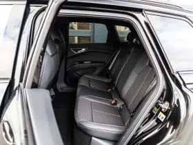 Audi Q4 e-tron thumbnail 6