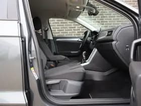 Volkswagen T-Roc thumbnail 31