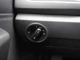 Volkswagen T-Roc thumbnail 36