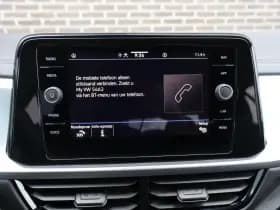 Volkswagen T-Roc thumbnail 38