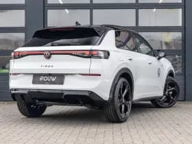 Volkswagen T-Roc thumbnail 2