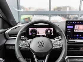 Volkswagen T-Roc thumbnail 23