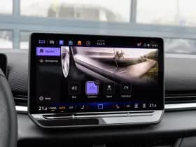 Volkswagen T-Roc thumbnail 39
