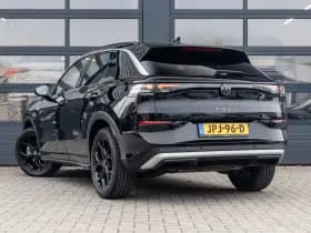 Volkswagen T-Roc thumbnail 10