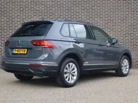 Volkswagen Tiguan thumbnail 2