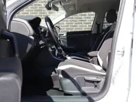 Volkswagen T-Roc thumbnail 20