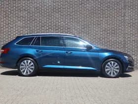 Škoda Superb thumbnail 3
