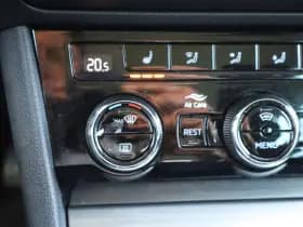 Škoda Superb thumbnail 34