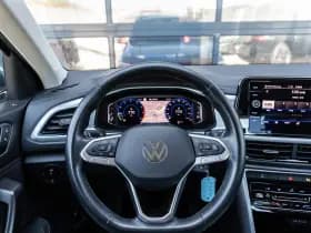 Volkswagen T-Roc thumbnail 31