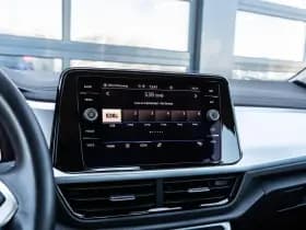 Volkswagen T-Roc thumbnail 33