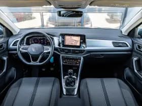 Volkswagen T-Roc thumbnail 5