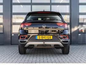 Volkswagen T-Roc thumbnail 11