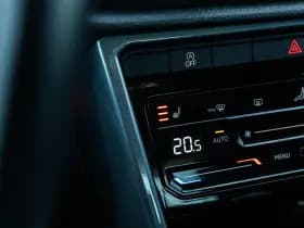 Volkswagen T-Roc thumbnail 28
