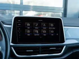 Volkswagen T-Roc thumbnail 37