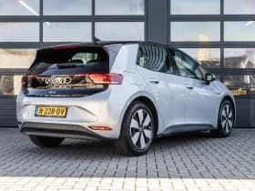 Volkswagen ID.3 thumbnail 2