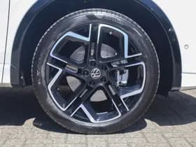 Volkswagen Tiguan thumbnail 15