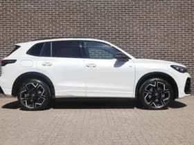 Volkswagen Tiguan thumbnail 3