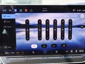 Volkswagen Tiguan thumbnail 49