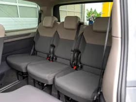 Volkswagen Multivan thumbnail 23