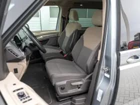 Volkswagen Multivan thumbnail 5