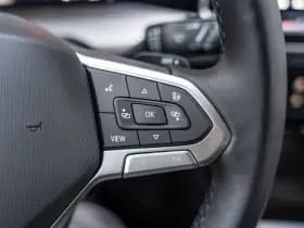 Volkswagen Golf thumbnail 25