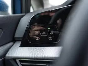 Volkswagen Golf thumbnail 26