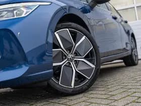 Volkswagen Golf thumbnail 42