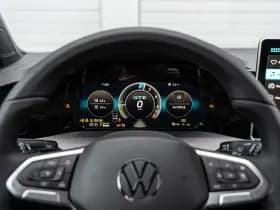 Volkswagen Golf thumbnail 23