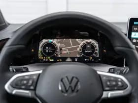 Volkswagen Golf thumbnail 24