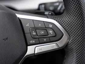Volkswagen Golf thumbnail 26