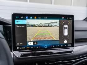 Volkswagen Golf thumbnail 36